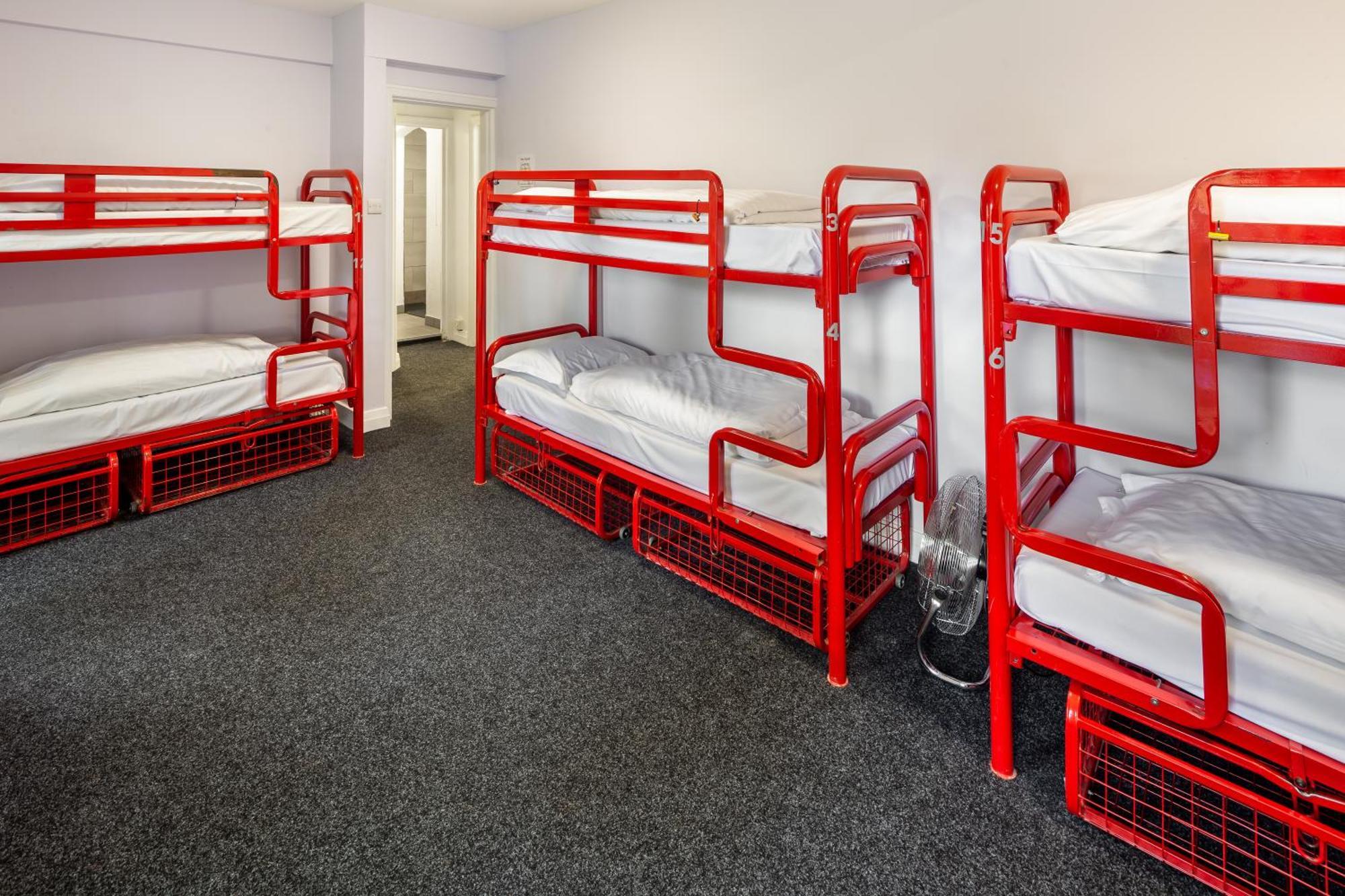 Astor York Hostel Room photo